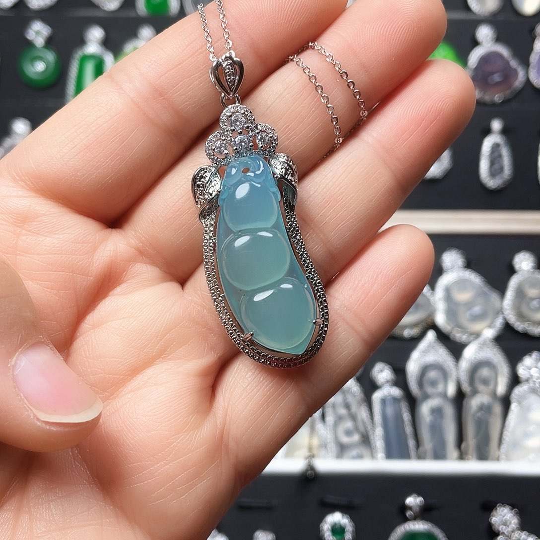 玛瑙/玉髓颈饰合金