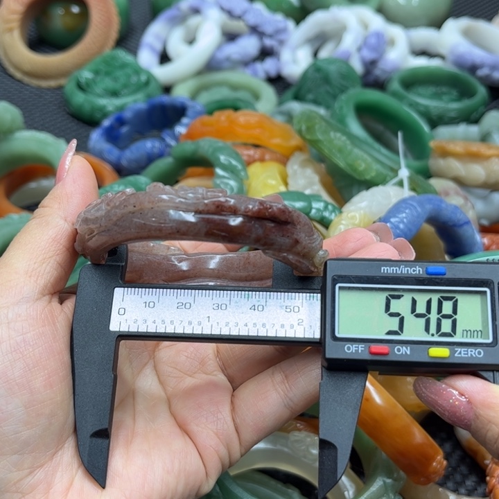 石英质玉未镶嵌手镯