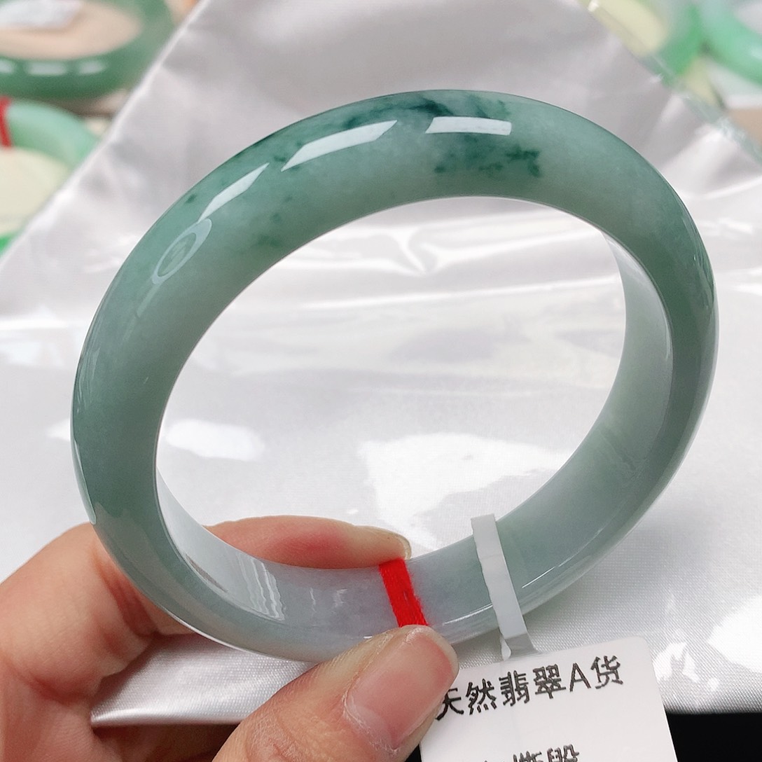 翡翠手镯未镶嵌天然翡翠手镯58