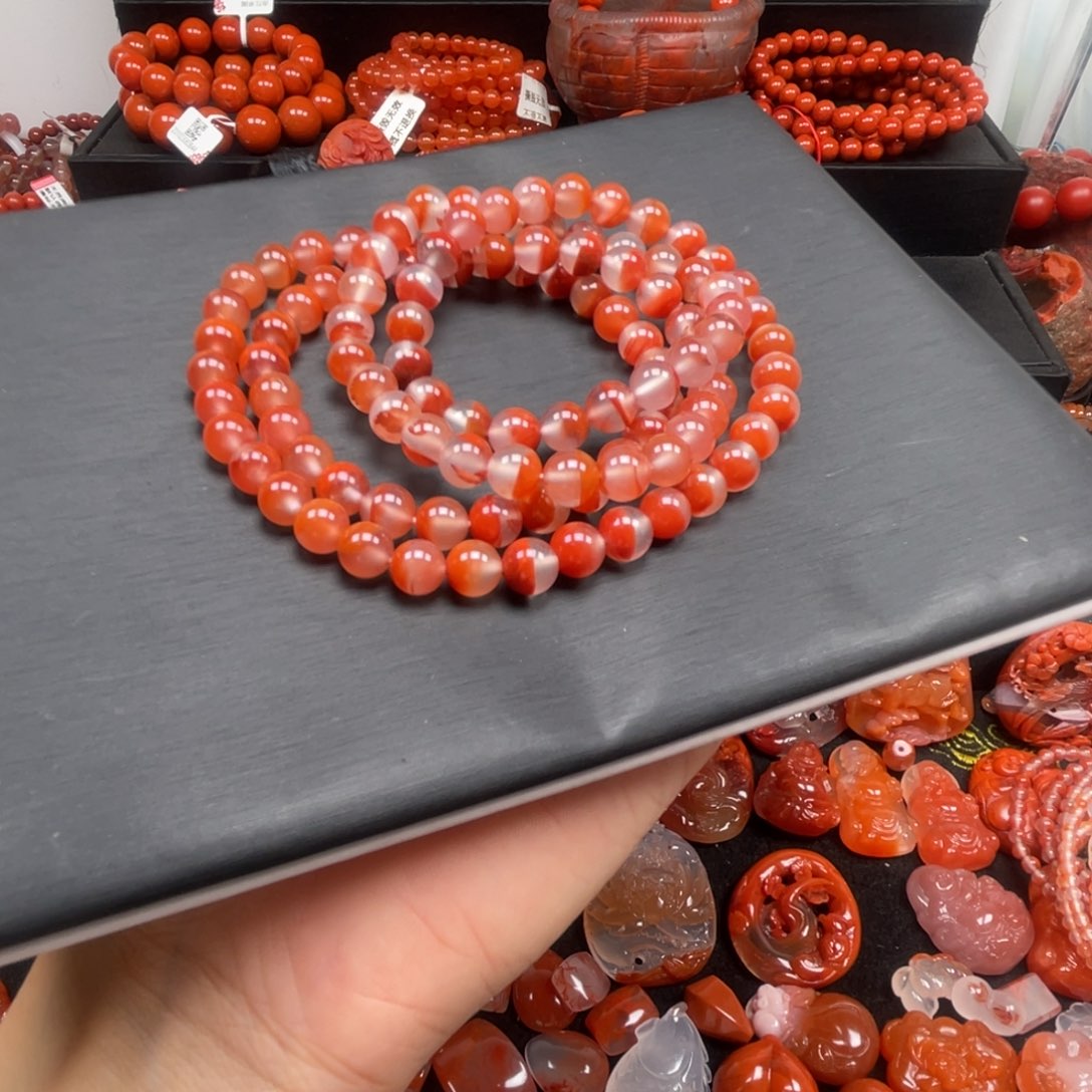 南红玛瑙未镶嵌冰飘半盆多圈