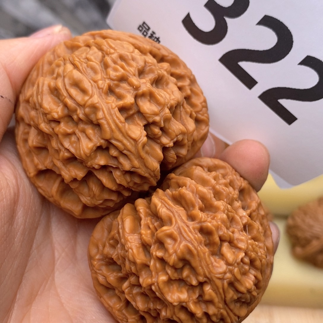 文玩核桃把件322号47.6南疆