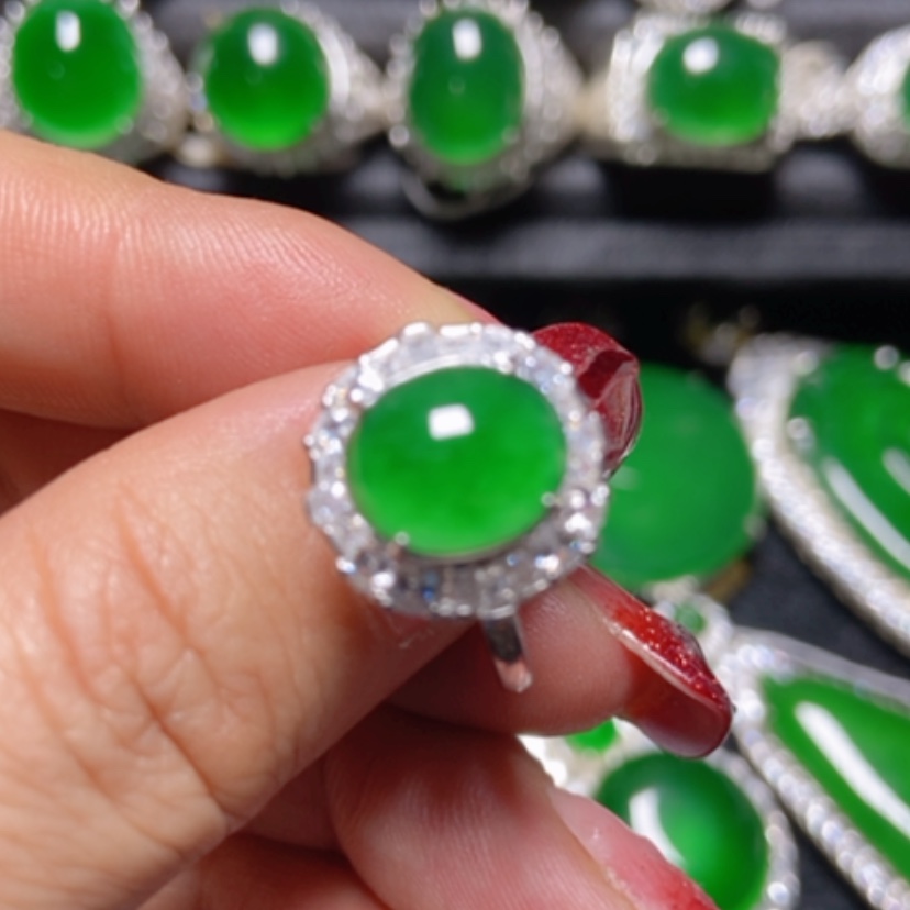 【闪购商品】翡翠颈饰银S925镶嵌多****翡翠