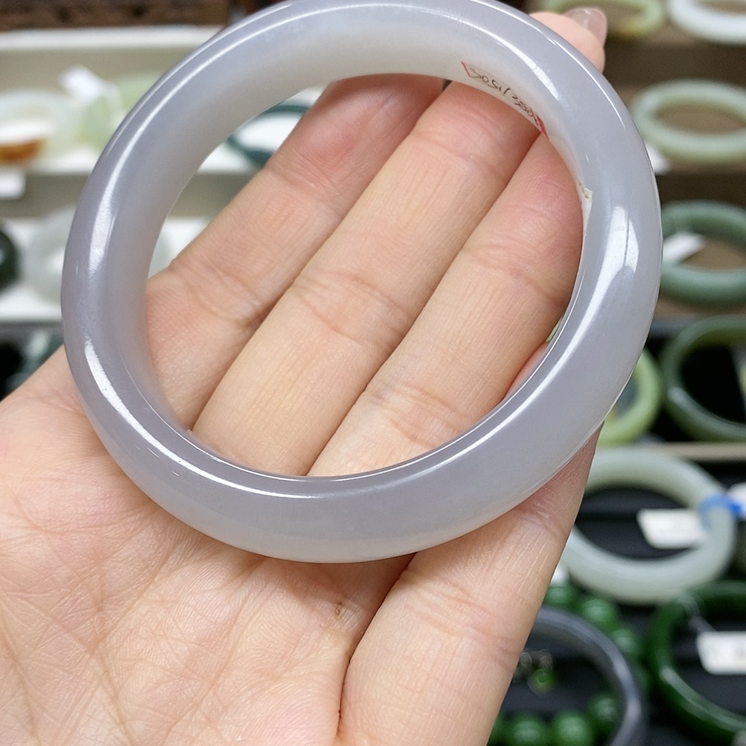 【闪购商品】和田玉手镯未镶嵌