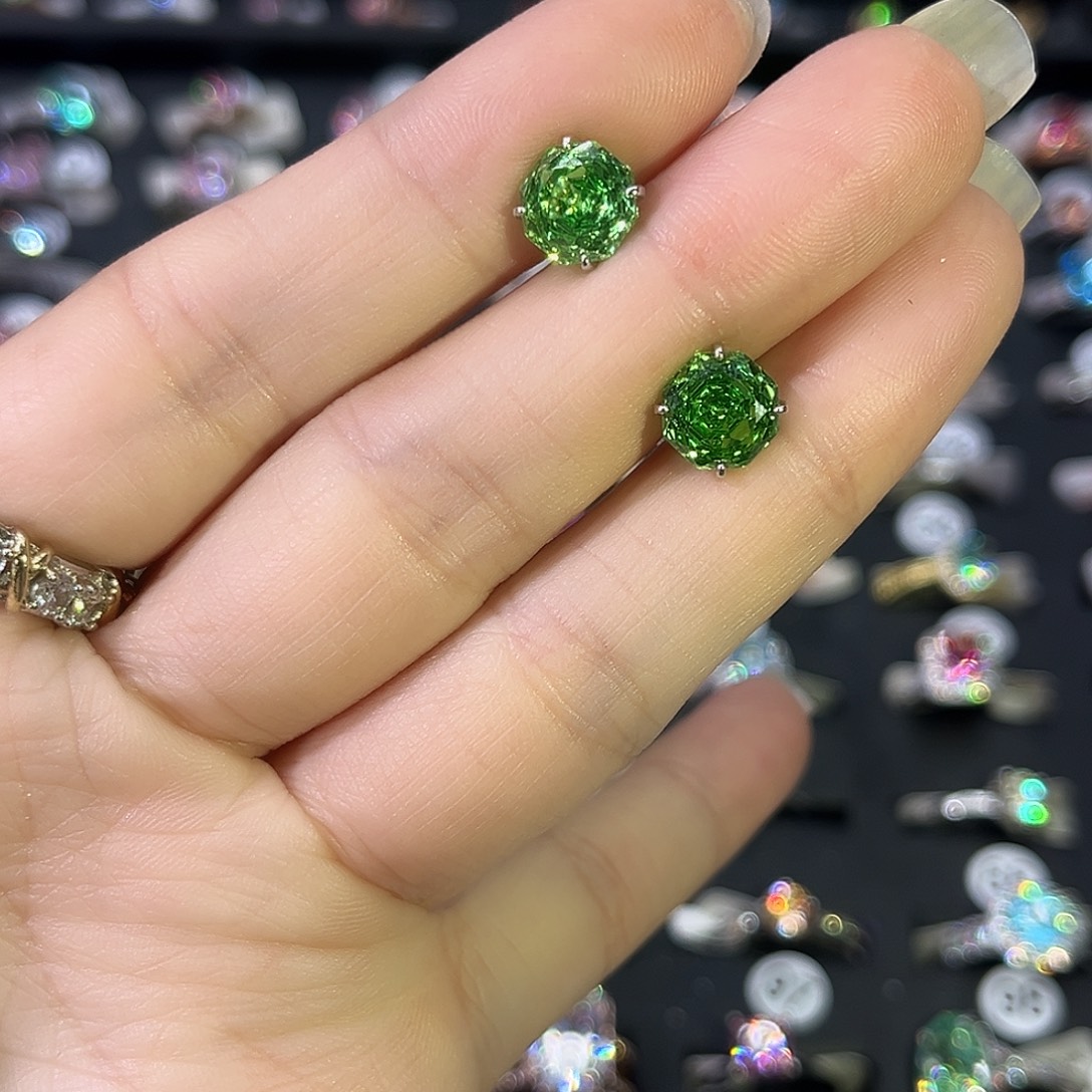 莫桑石非金属Cl耳钉（换帕拉恰玫瑰）