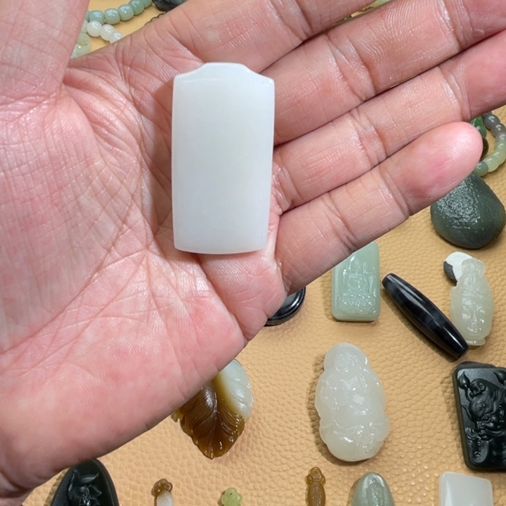 和田玉颈饰未镶嵌定制款