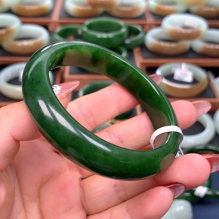 和田玉（碧玉）6061圈口未镶嵌