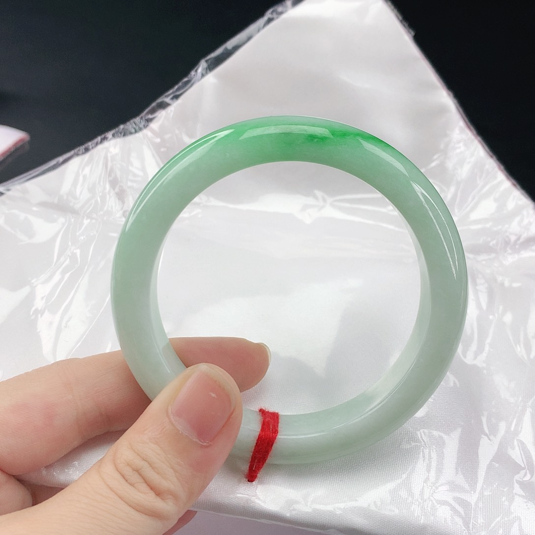 翡翠手镯未镶嵌梦****翡翠531