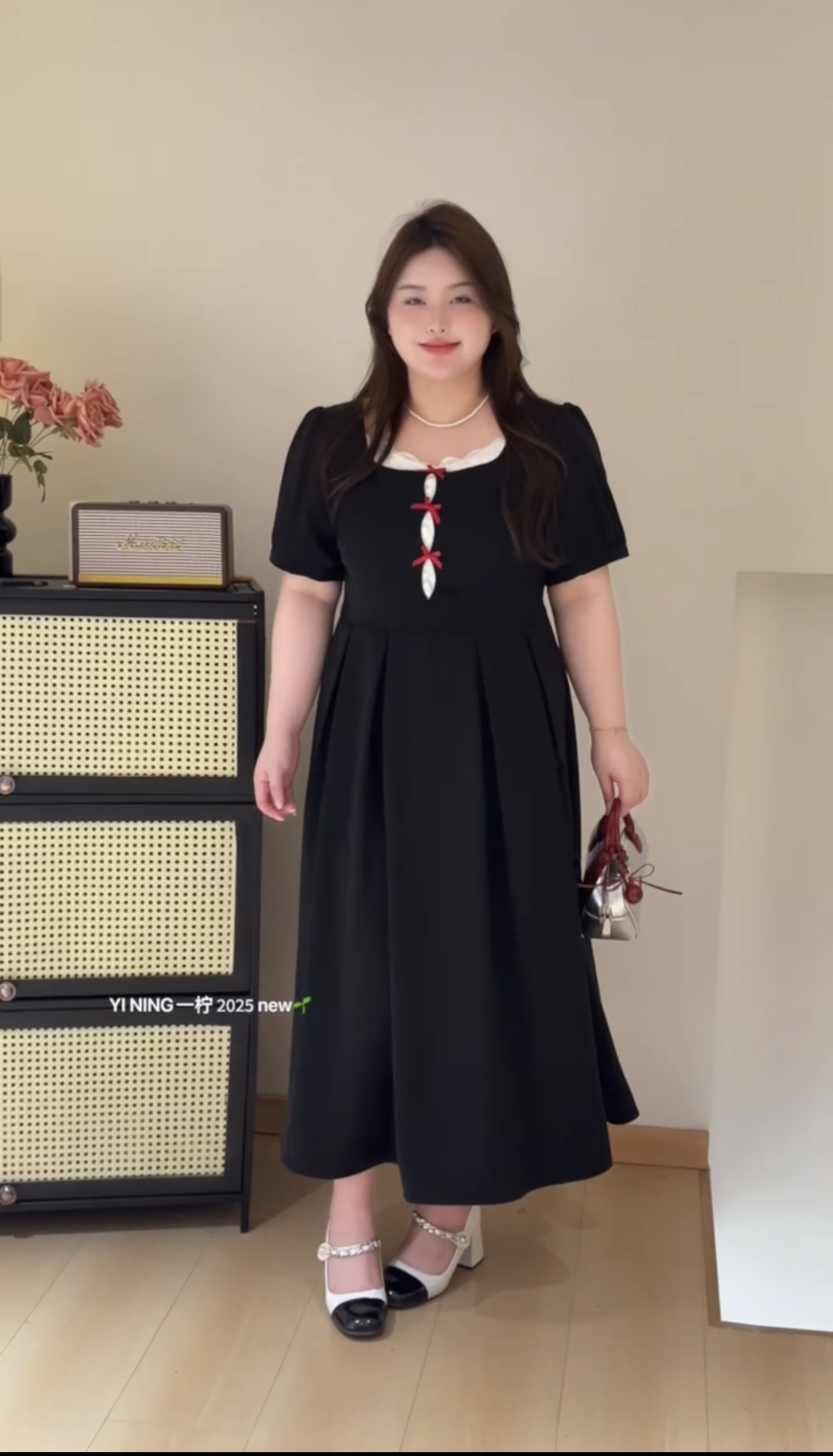 大码显瘦方领正肩连衣裙92505