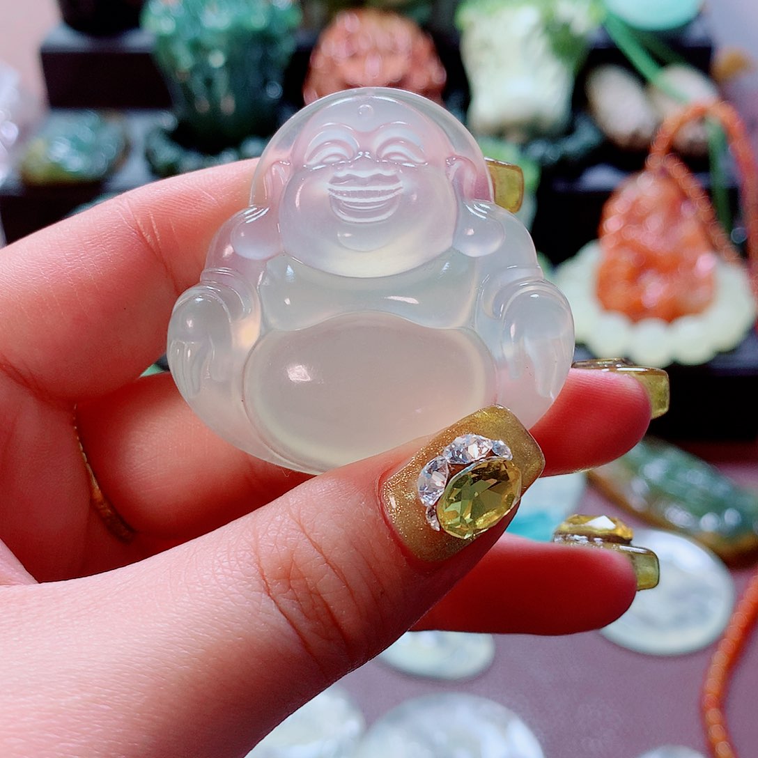 蛇纹石玉挂件未镶嵌