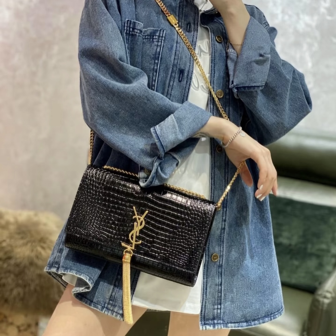 95新 YSL/圣罗兰 御古屋/13080/圣罗兰 黑金压鳄纹流苏kate