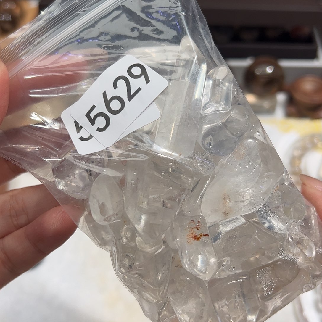 未镶嵌水晶大型摆件（非配饰）