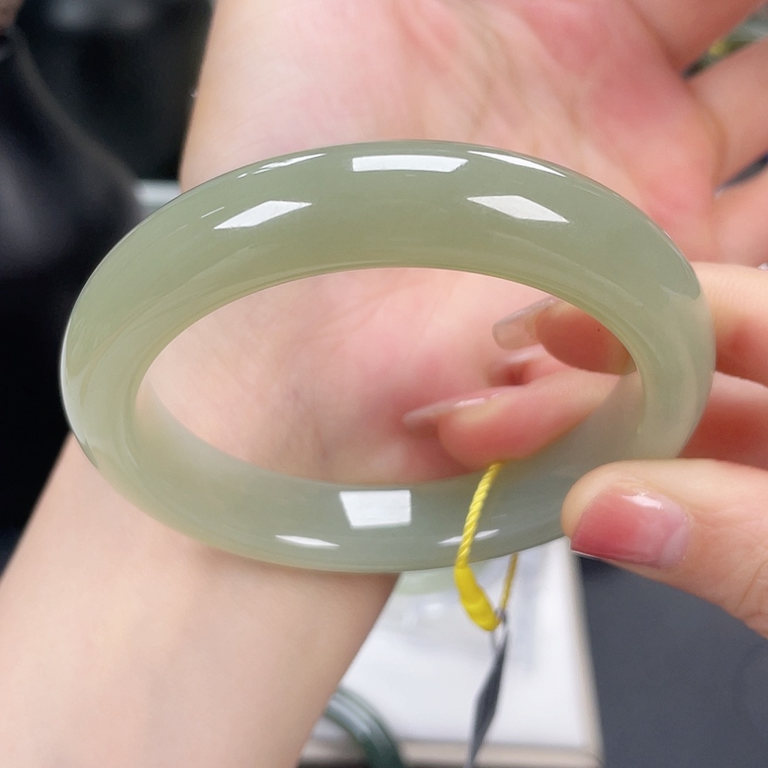 和田玉手镯5758未镶嵌