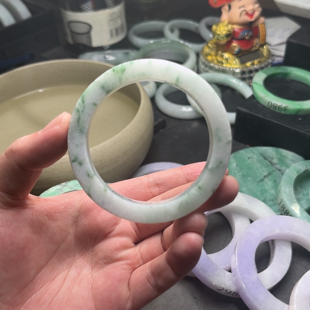 定制翡翠手镯未镶嵌