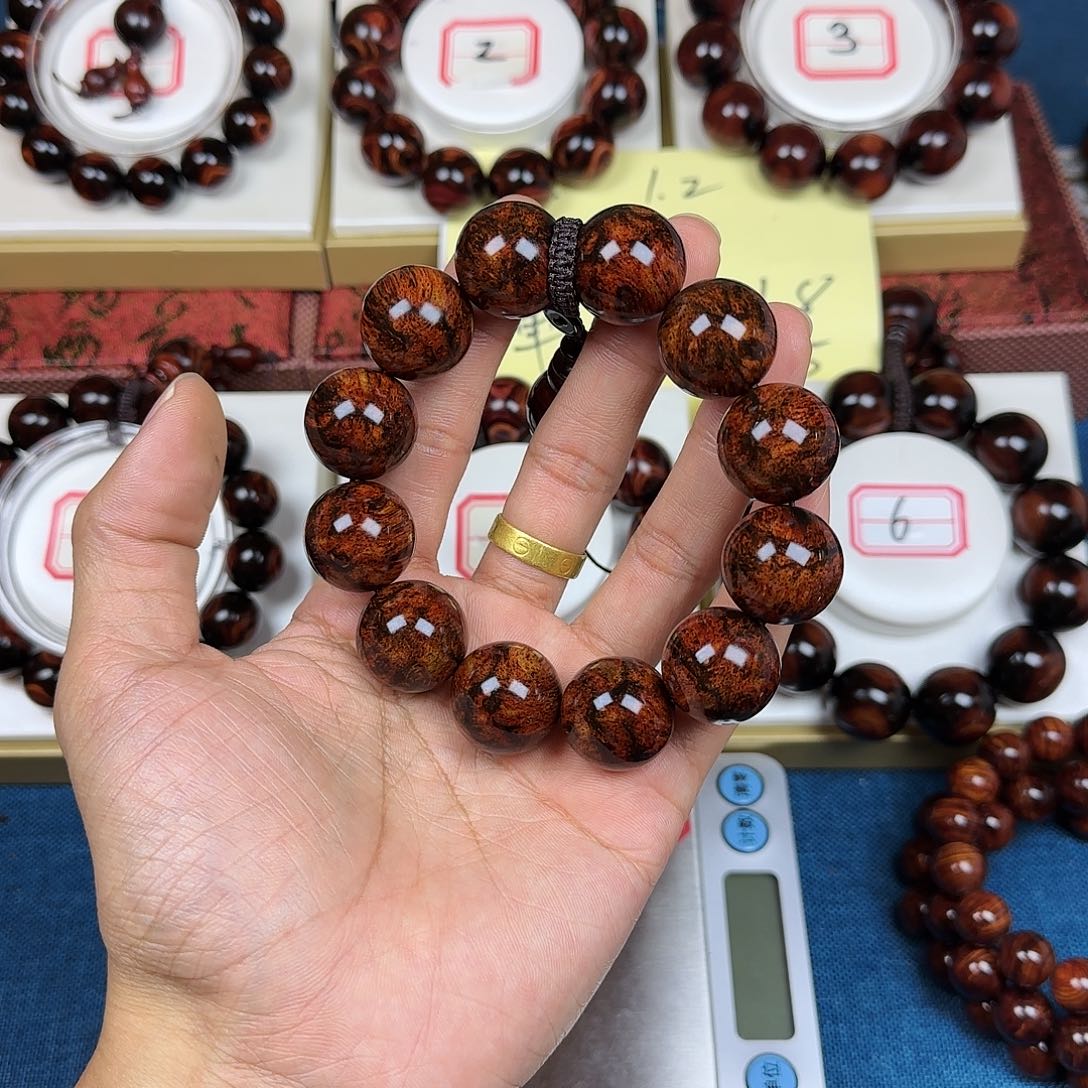 成***功花梨木类黄花梨2.0