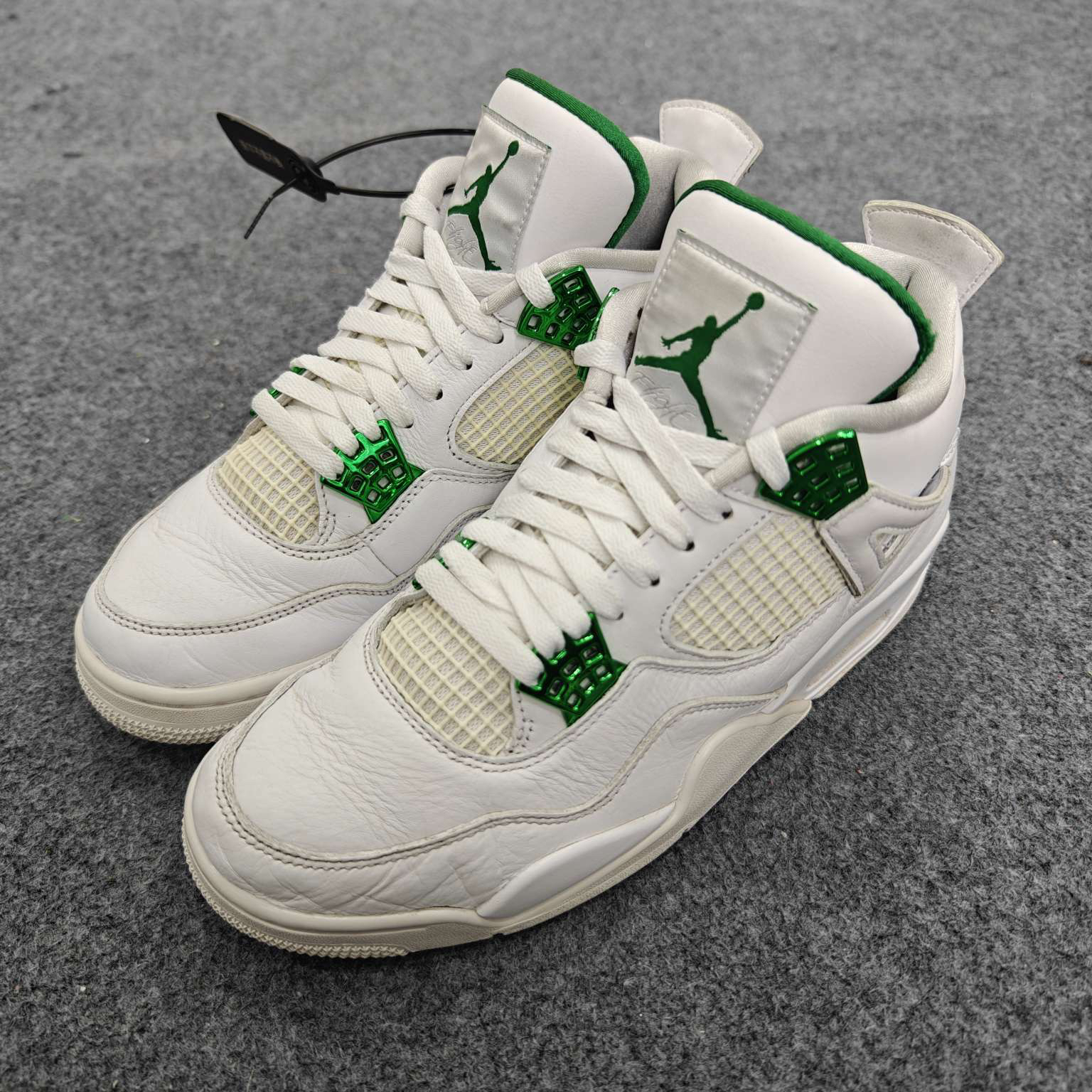 95新 maje 4代白绿 42.5码原盒 UU1509