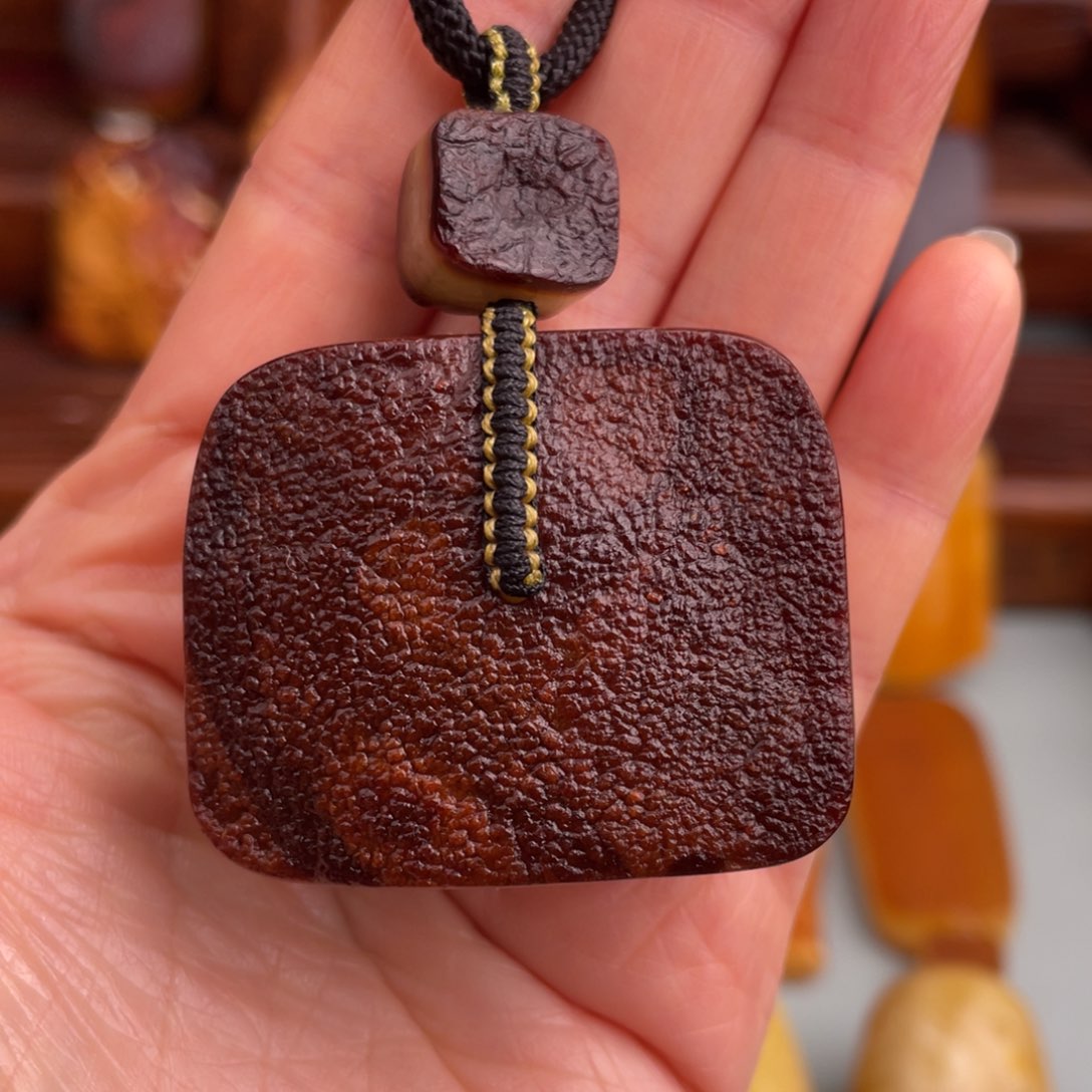 定制琥珀未镶嵌蜜蜡藏扣