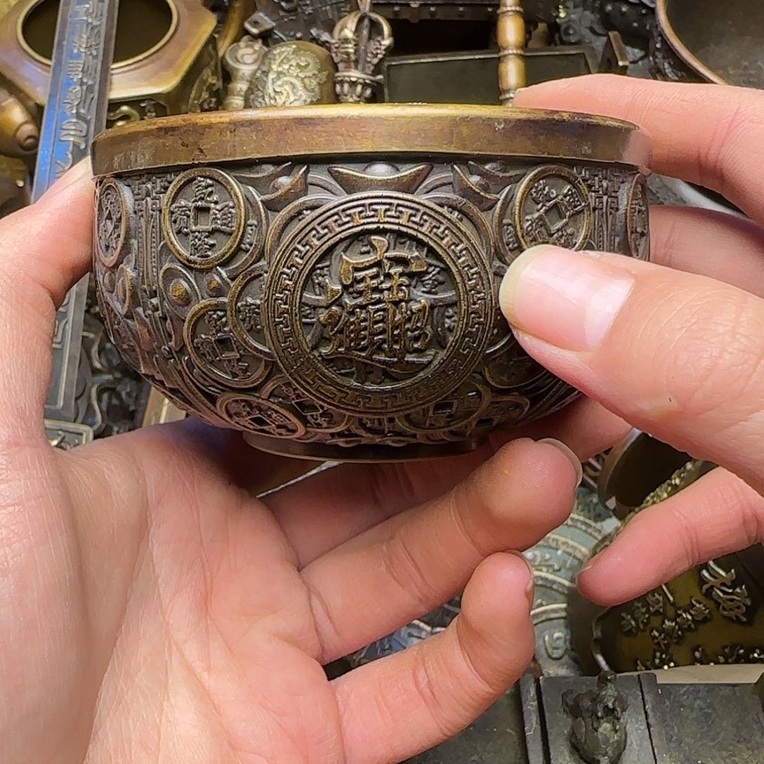 发铜铜铜吞吞吐吐