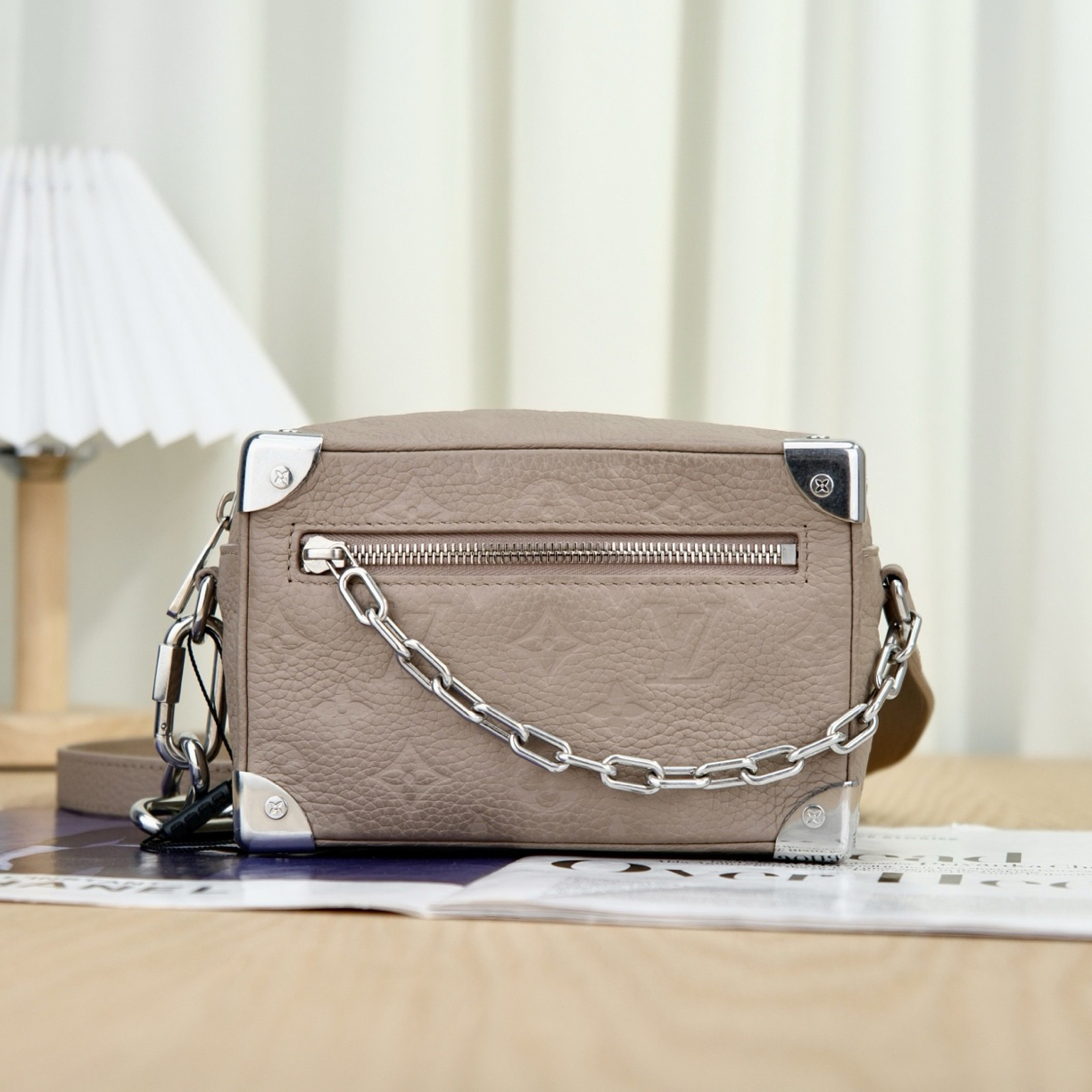 99新 LouisVuitton/路易威登 8910 mini soft 大象灰小盒子斜挎包