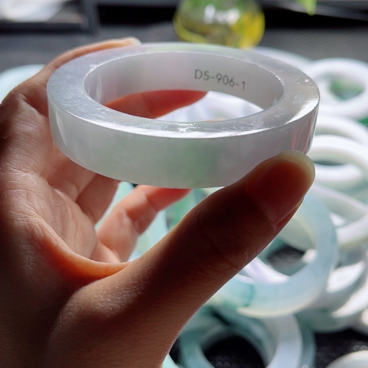 定制翡翠未镶嵌正圈