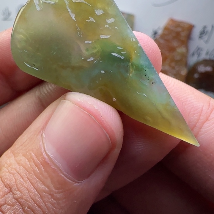 定制翡翠未镶嵌不包工