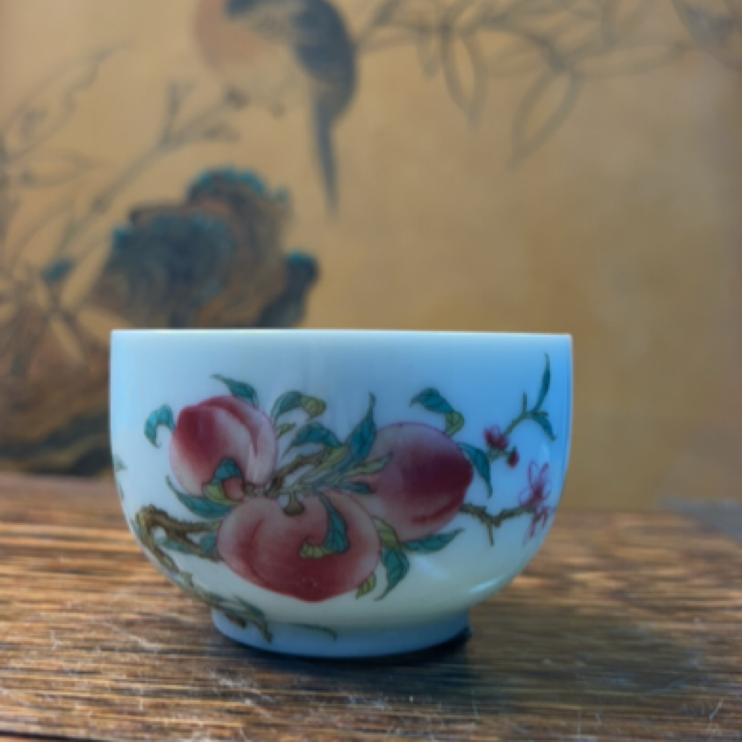 景德镇陶瓷五桃五福题材普日杯容量70-80口径7.5cm高度4.8cm