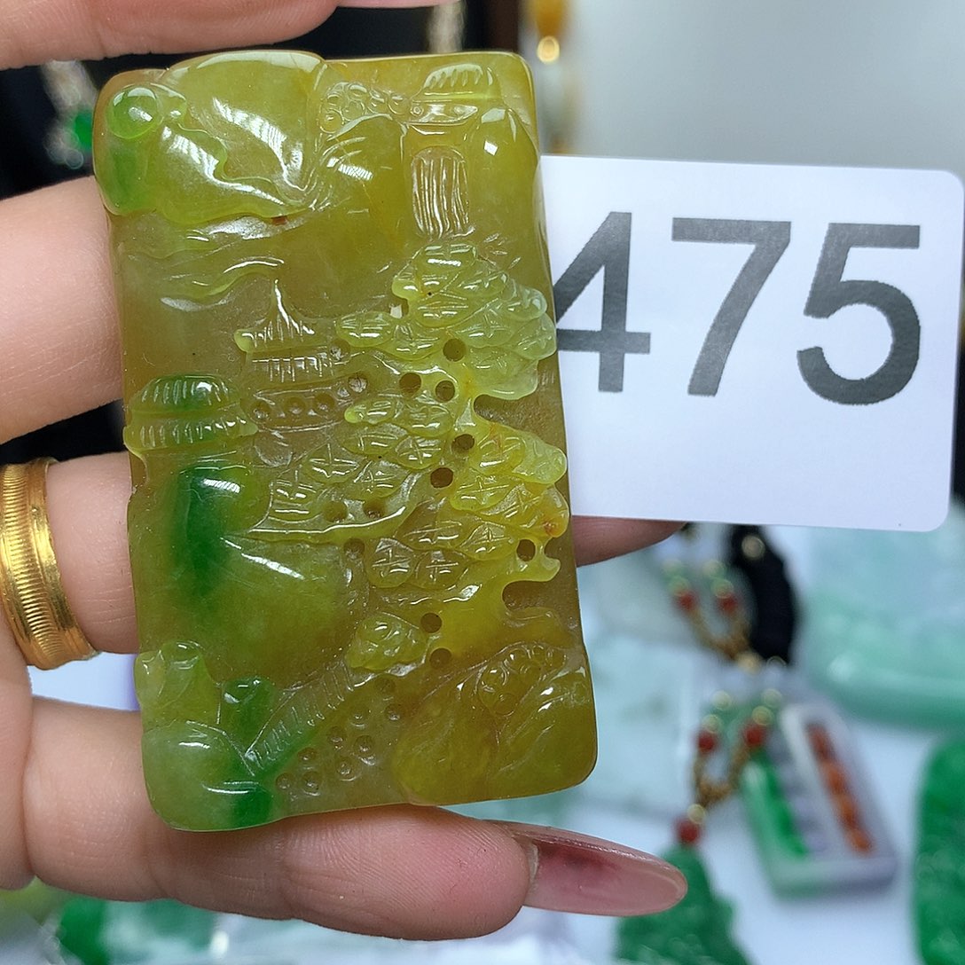 翡翠吊坠(赠链)未镶嵌