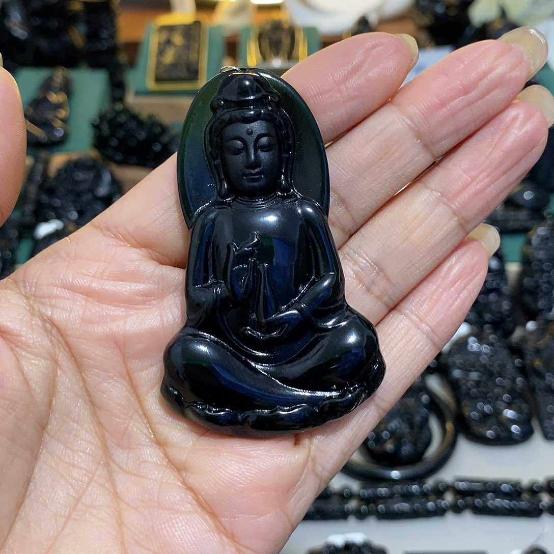 ****₄蛇纹石玉未镶嵌颈饰