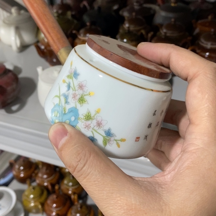 陶瓷艺术品及陶瓷制品