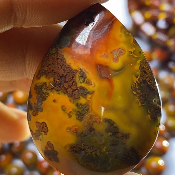 玛瑙/玉髓颈饰未镶嵌