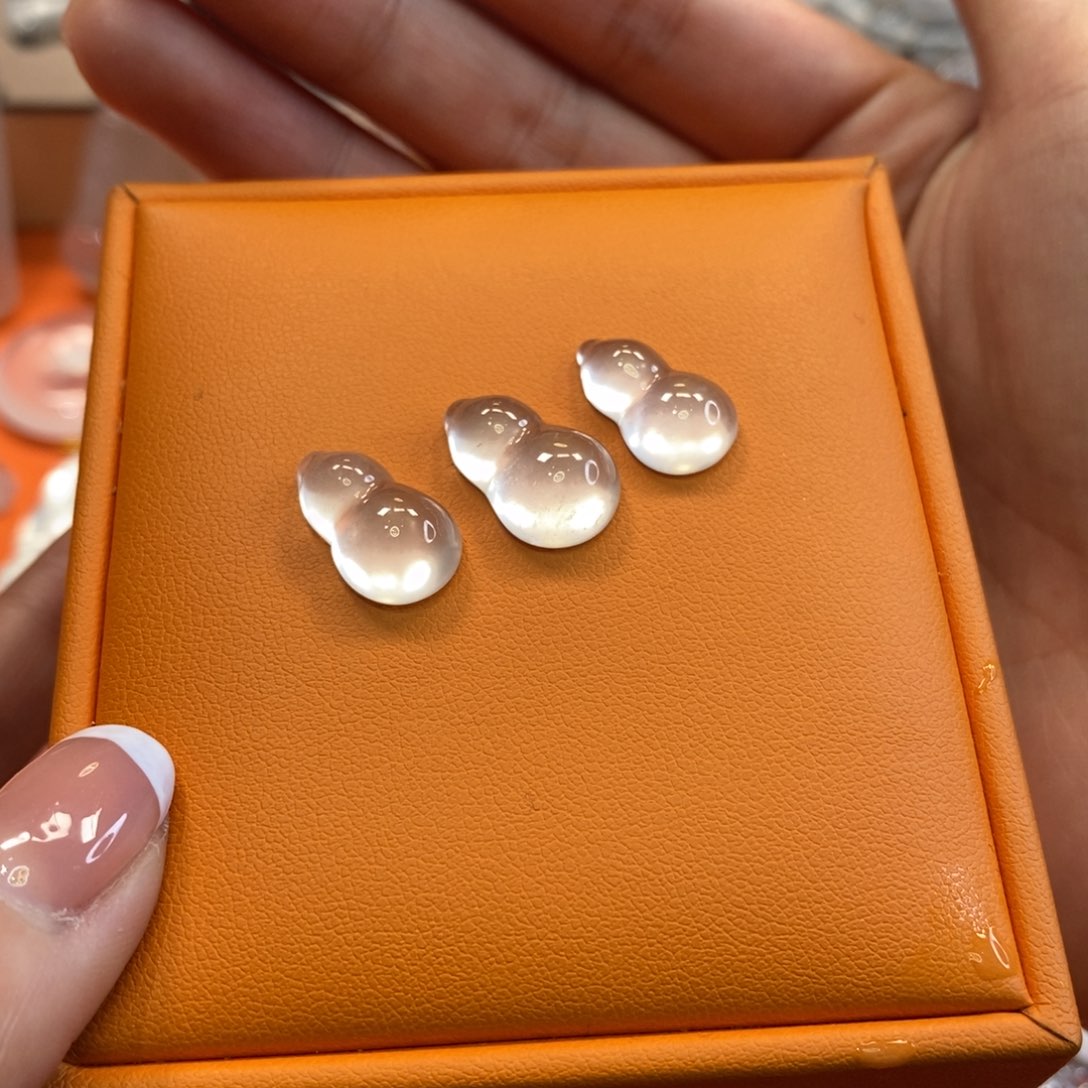 石英质玉颈饰未镶嵌