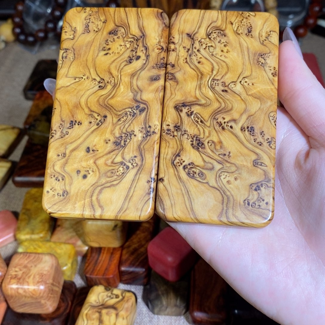 a***r紫檀木类端景台鬼柳对牌