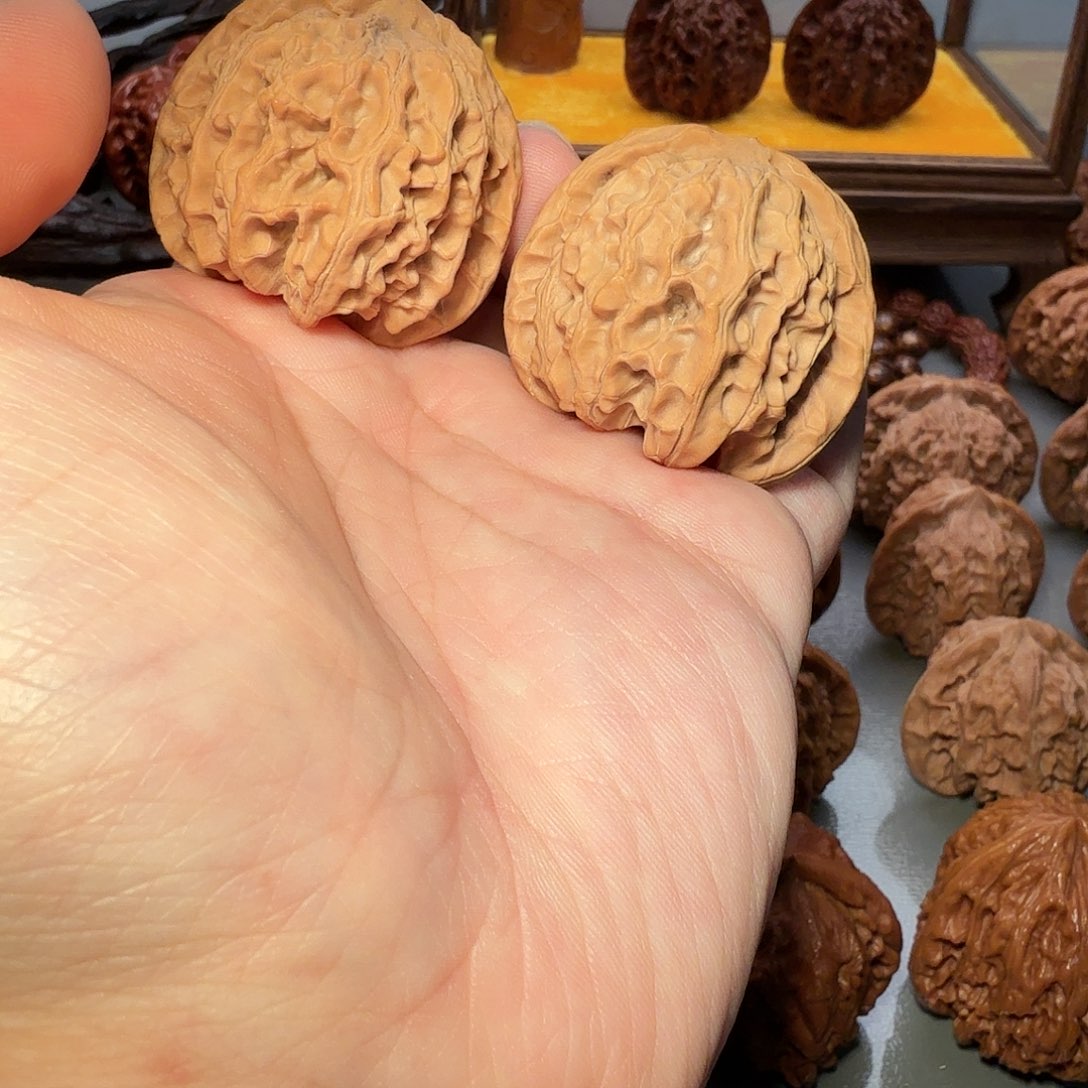 文玩核桃把件40尺寸王坪村一代苹果园