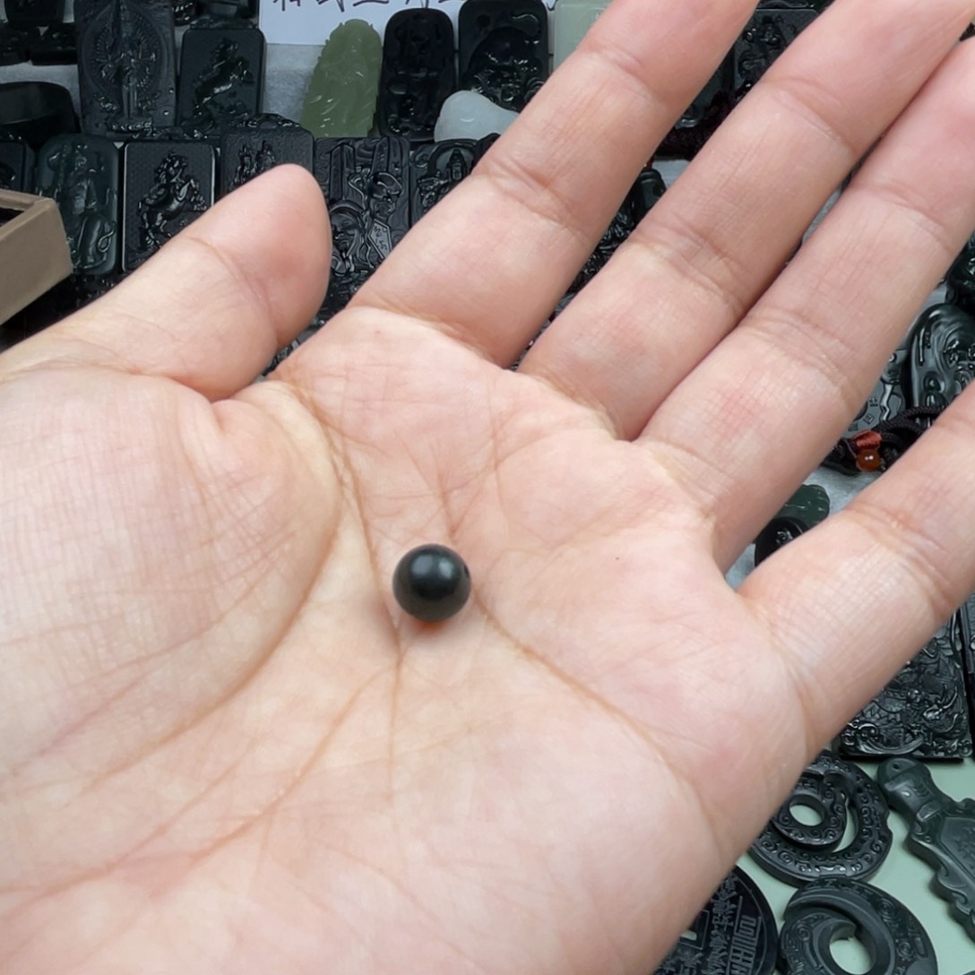 颈饰未镶嵌和田玉麦*泽