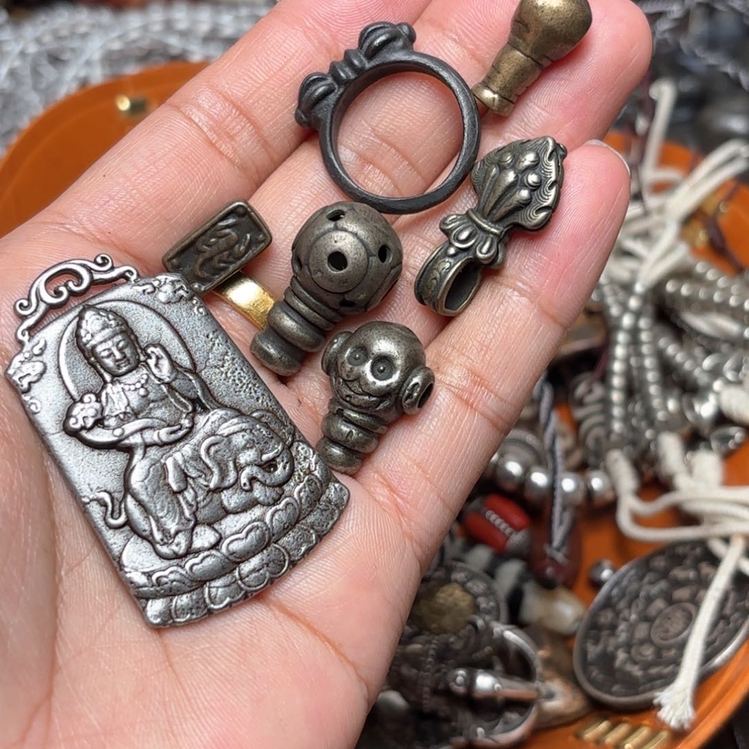 铜星月菩提吊坠项链