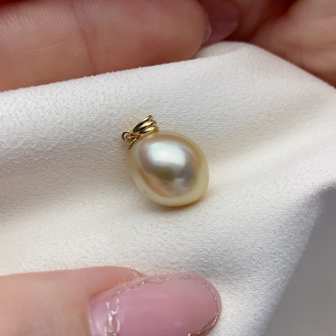 【闪购商品】海水珍珠颈饰18K金镶嵌30