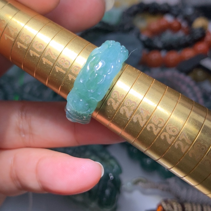 翡翠颈饰未镶嵌保真天然A货翡翠