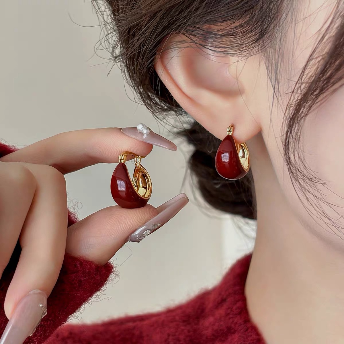 铜合金耳饰 复古耳扣2025新款爆款气质秋冬耳环女轻奢高级感耳圈