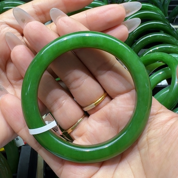 和田玉（碧玉）手镯未镶嵌