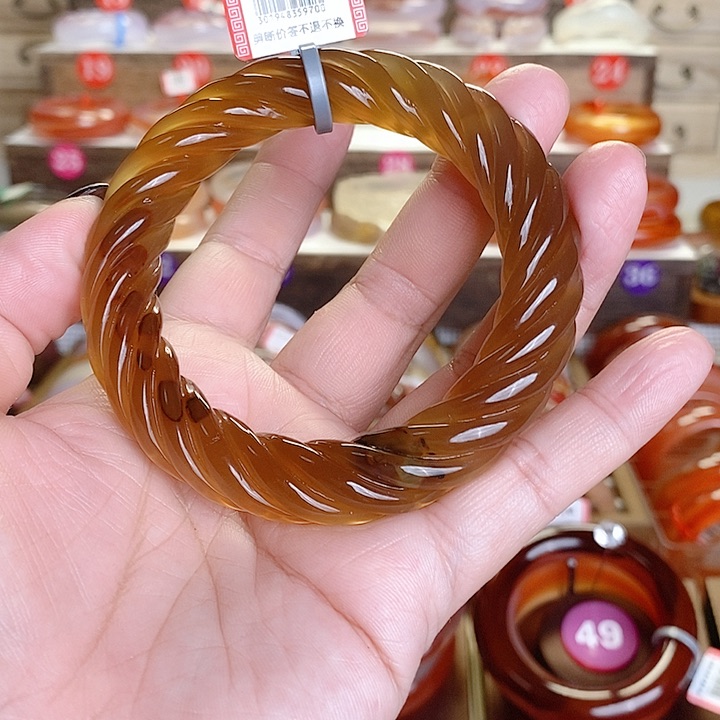 玛瑙/玉髓手镯未镶嵌?****