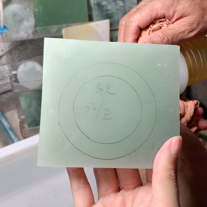 冬***雪定制石英质玉（天山翠）