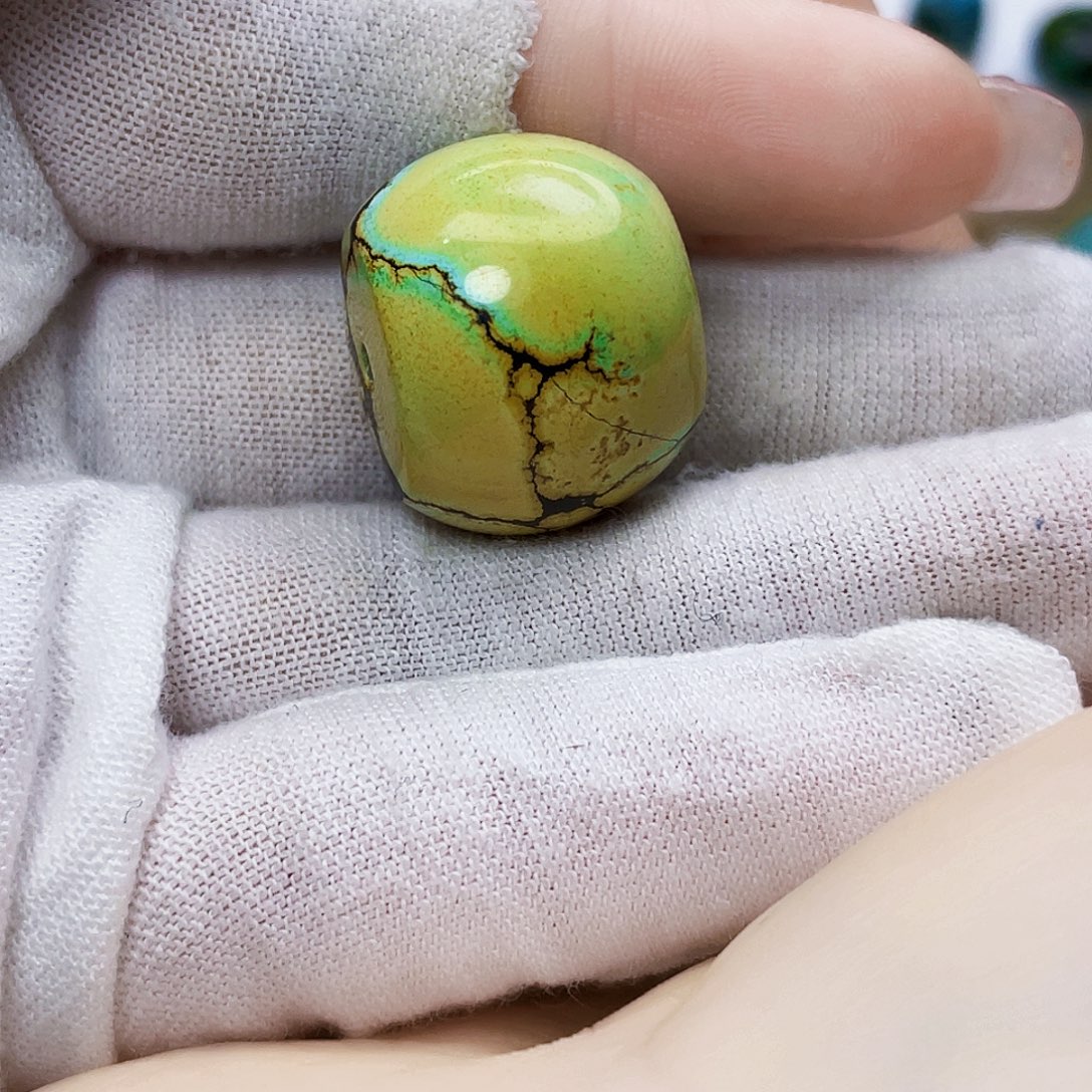 9***家绿松石未镶嵌饰品