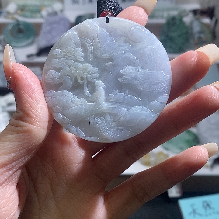 翡翠颈饰未镶嵌翡翠