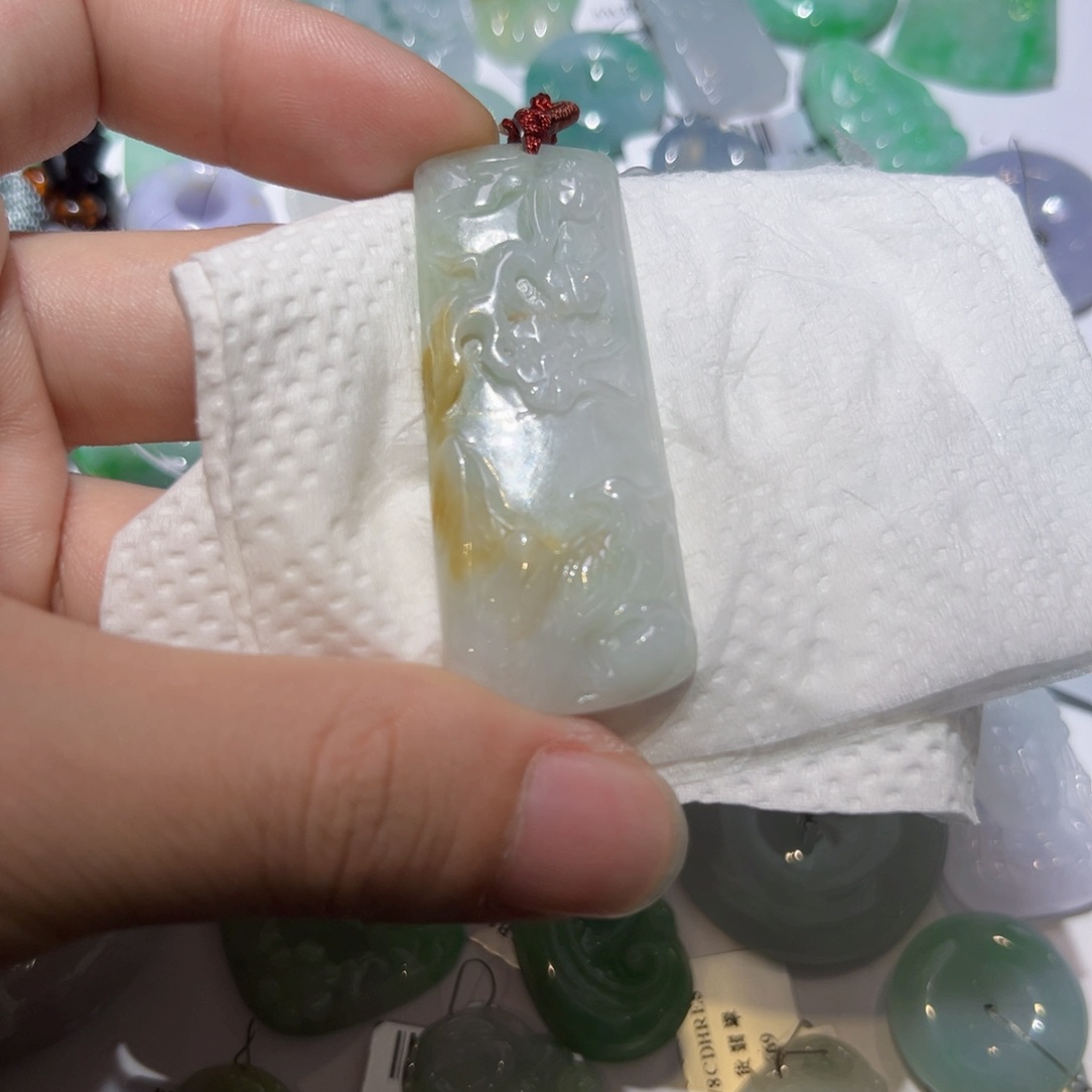 翡翠颈饰未镶嵌天然翡翠A货