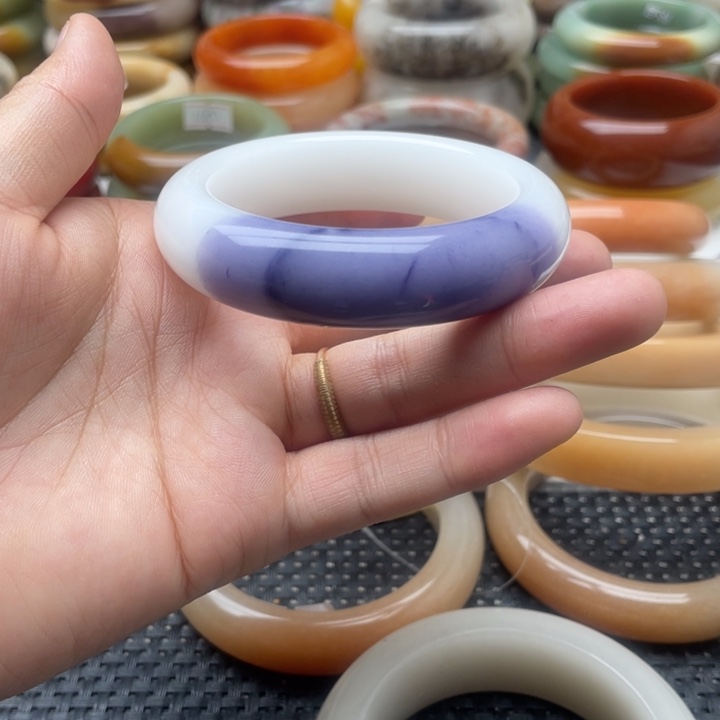 石英岩玉手镯未镶嵌?****?