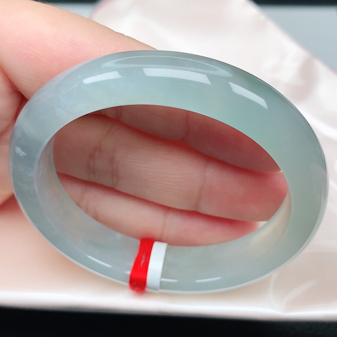 未镶嵌手镯翡翠51贵妃冰胶绿 起双眼皮