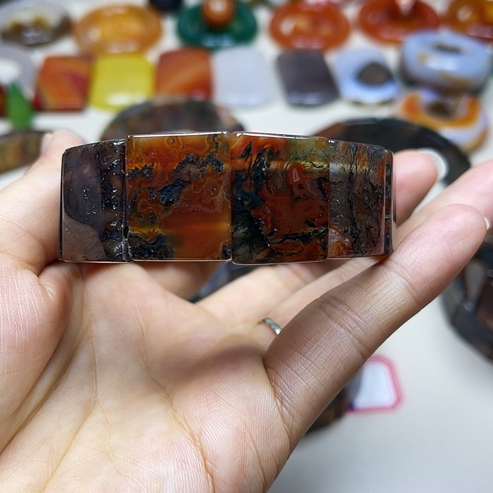 羽***鹤玛瑙/玉髓未镶嵌颈饰
