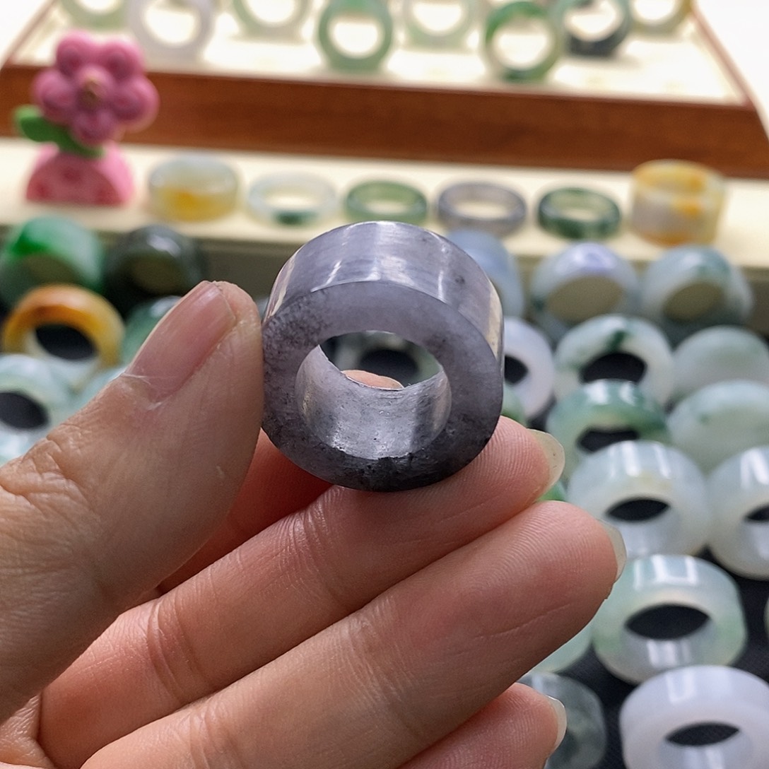 定制翡翠未镶嵌哦**哟翡翠