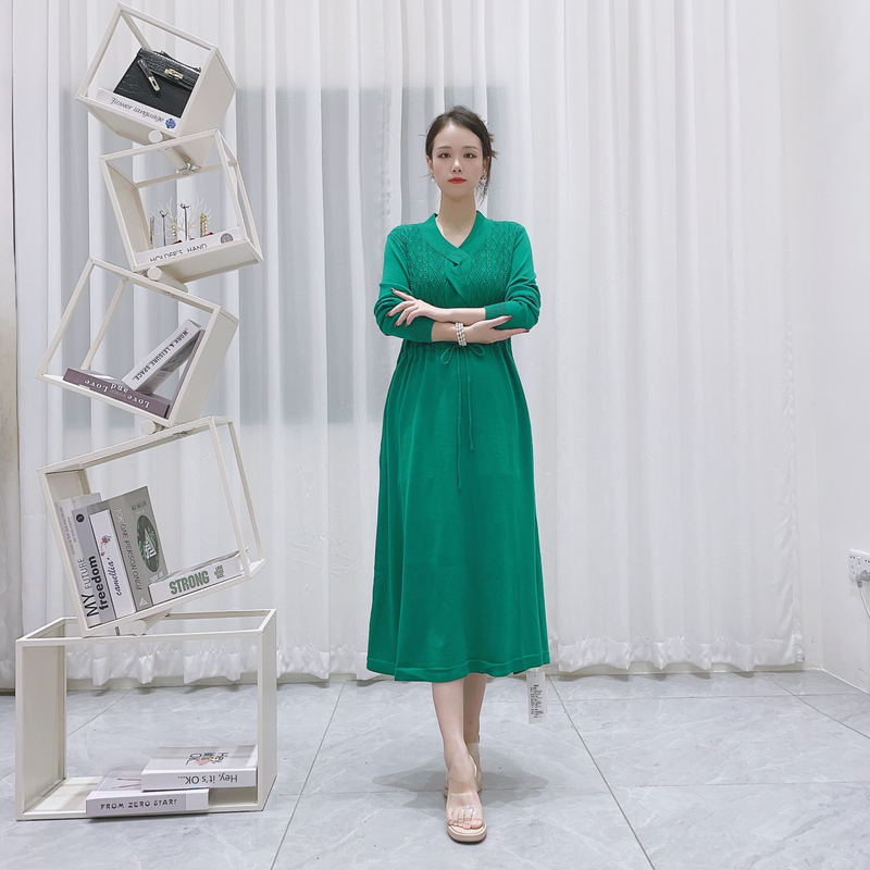 1564[醉绿森林]翡翠绿立体麻花抽绳口袋款秋冬连衣裙