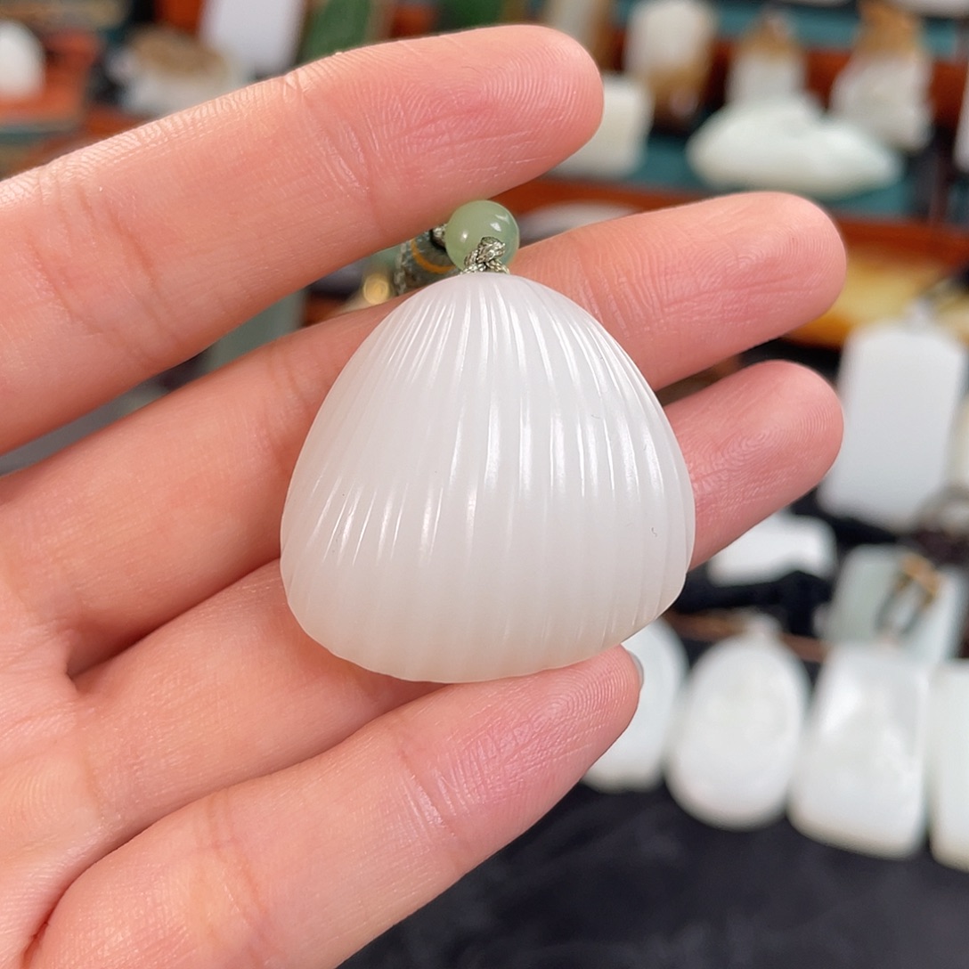 未镶嵌和田玉挂件