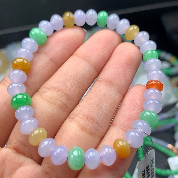 翡翠手镯未镶嵌卡